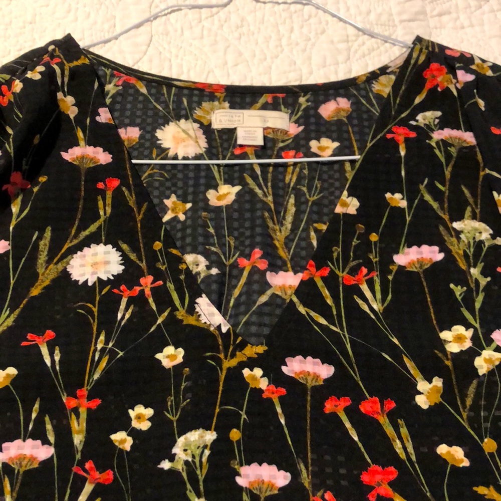 NWOT 14th & Union Sleeveless Blouse - Picture 3 of 6